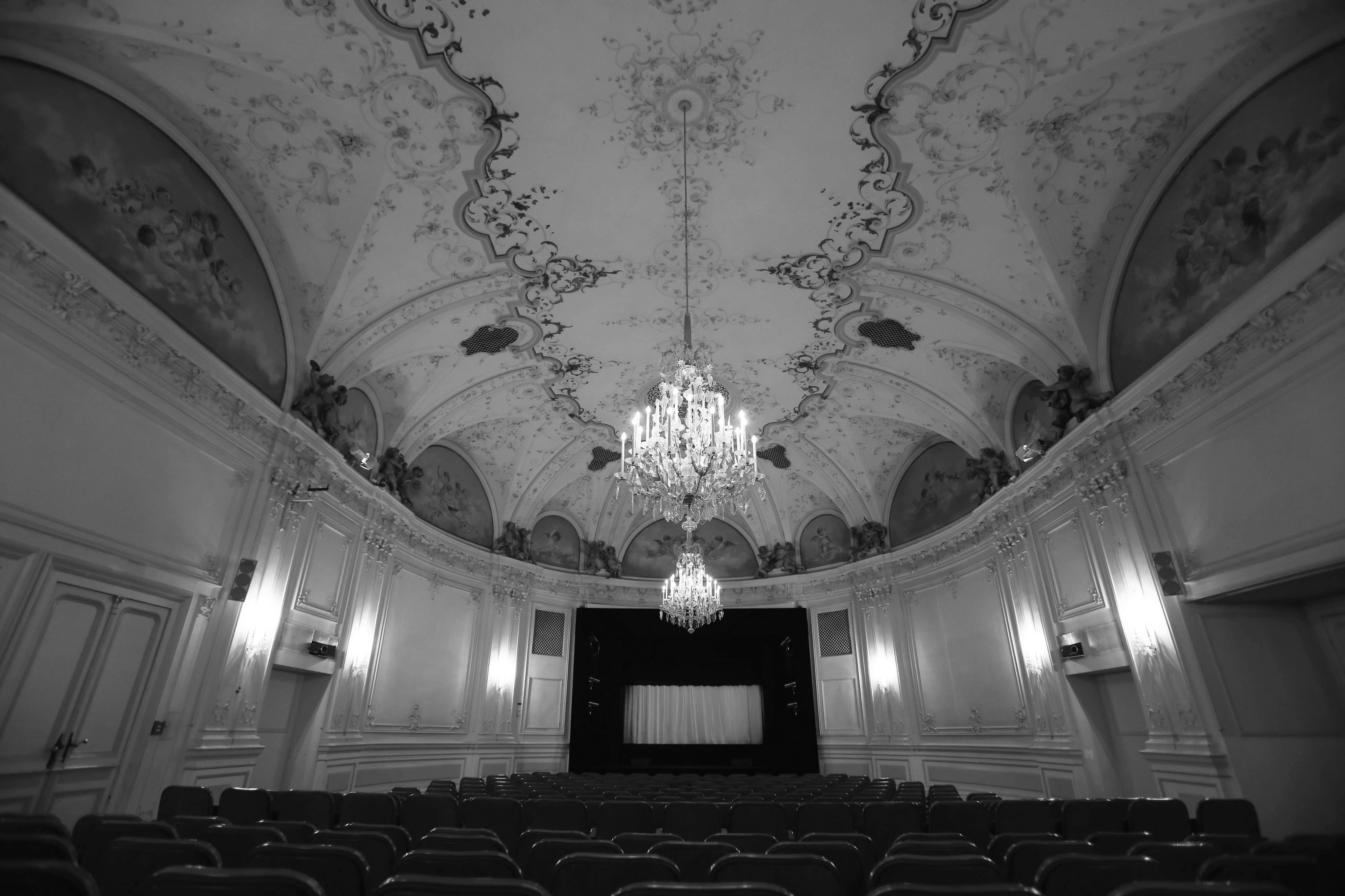 Saal Wiener quer2 1